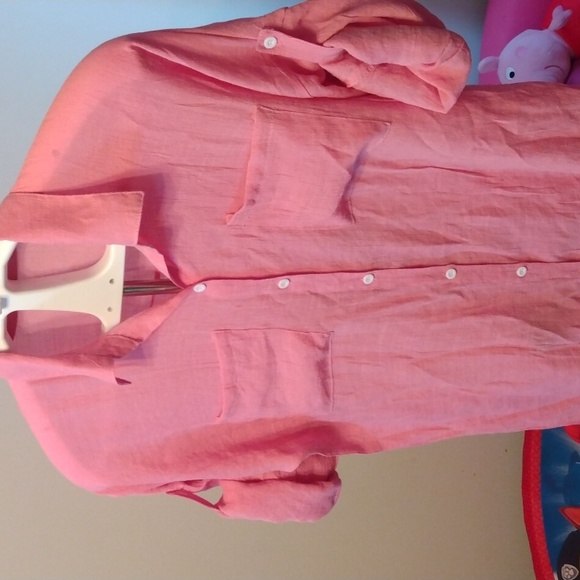 Pink button down top one size - Picture 12 of 17